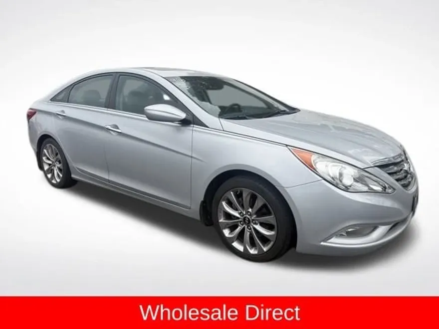 2011 Hyundai Sonata SE photo 1