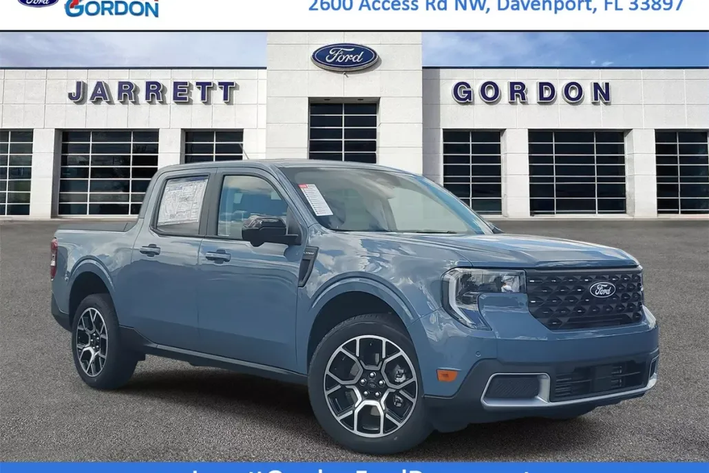 2025 Ford Maverick Lariat photo 1