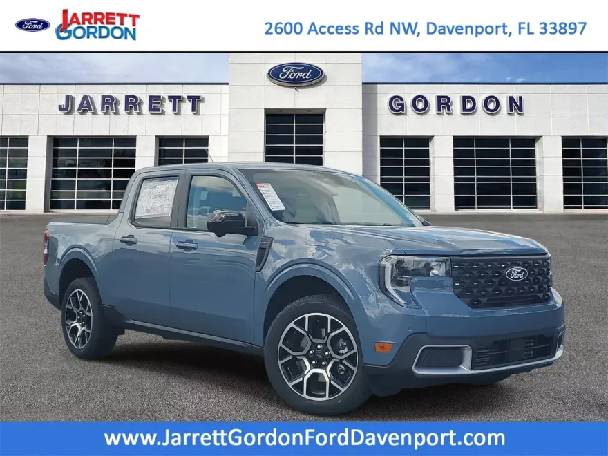 2025 Ford Maverick Lariat photo 1