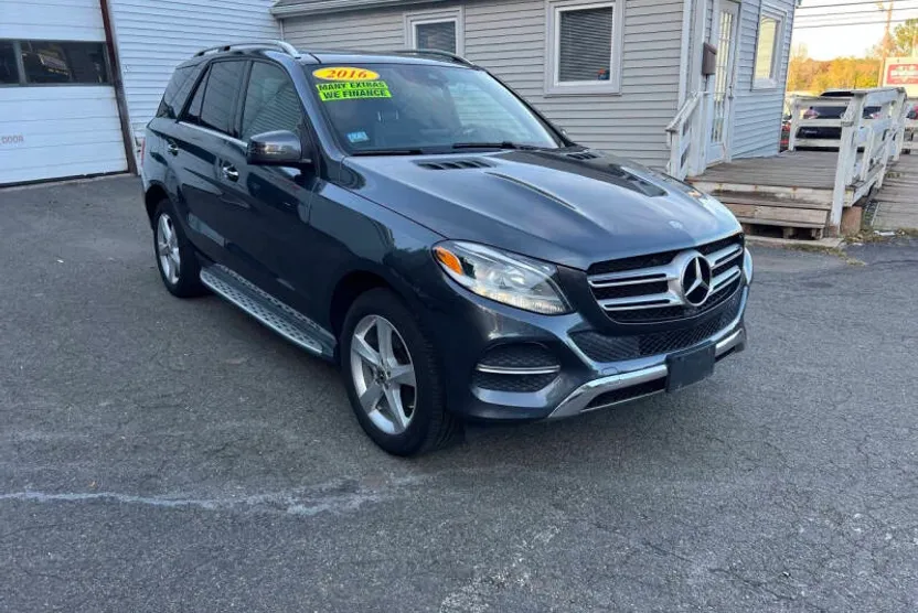 2016 Mercedes Benz GLE 350 4MATIC photo 1