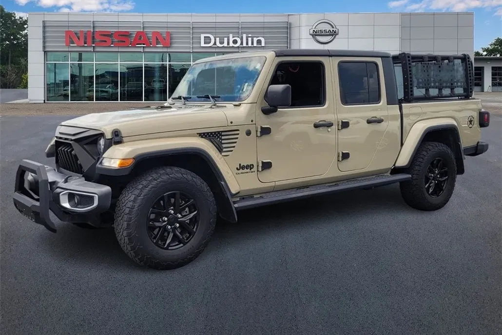 2022 Jeep Gladiator Sport S photo 1