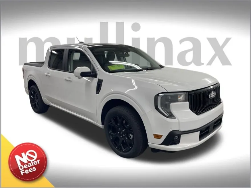 2025 Ford Maverick photo 1