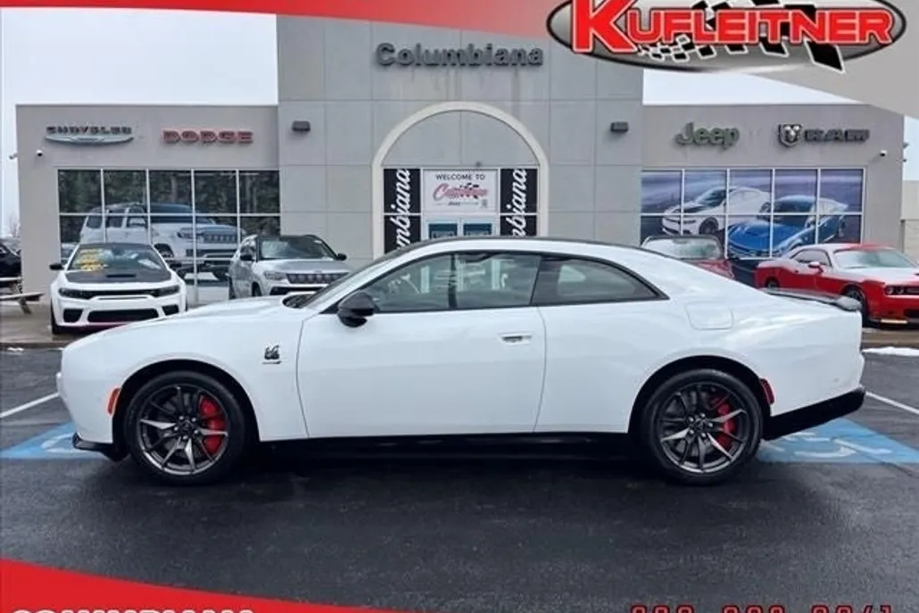 2024 Dodge Charger R/T Scat Pack photo 1