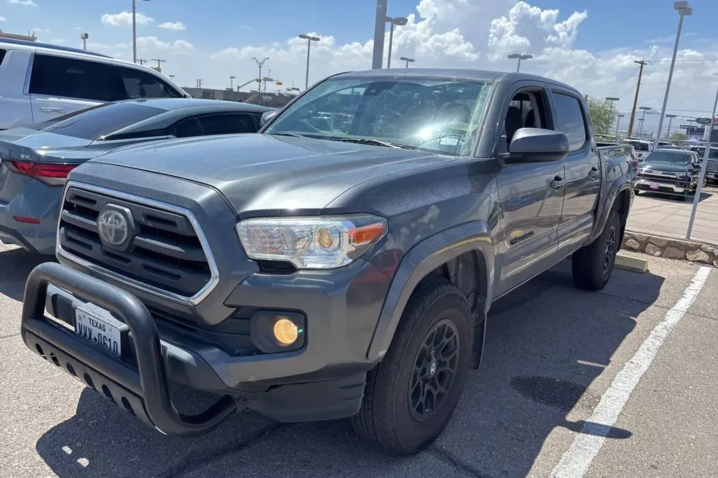 2019 Toyota Tacoma SR5 V6 Double Cab photo 1
