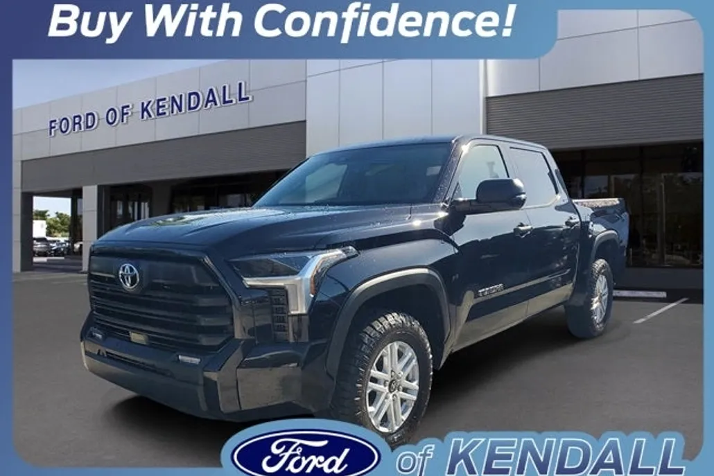 2025 Toyota Tundra SR5 photo 1