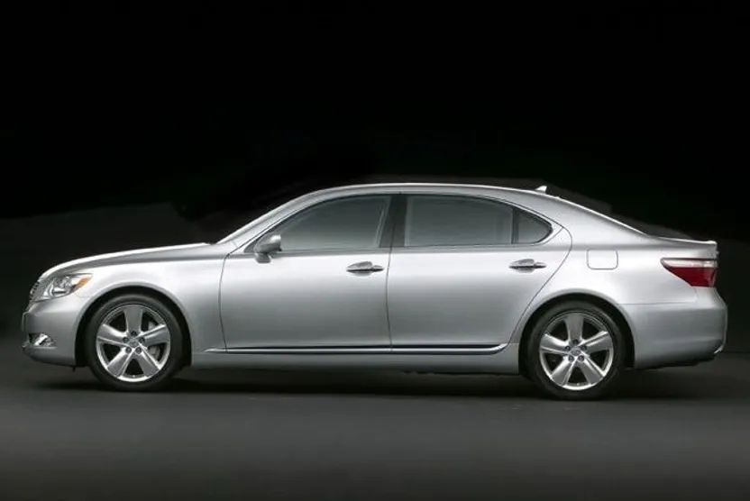 2007 Lexus LS 460 L photo 1