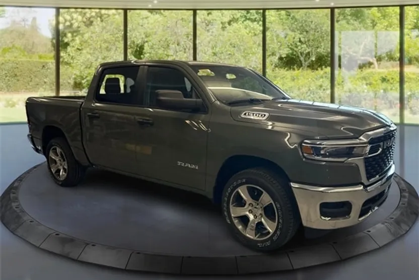 2026 Ram 1500 Tradesman photo 1