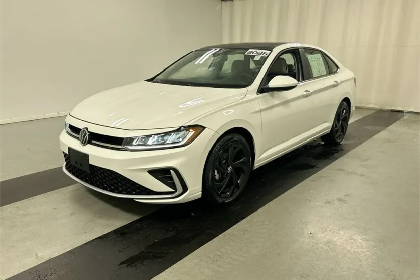 2025 Volkswagen Jetta 1.5T SE photo 1