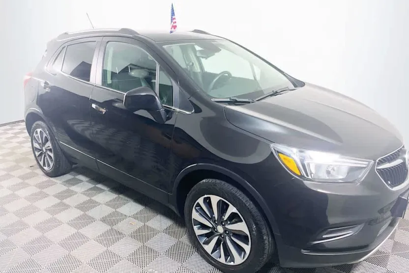 2022 Buick Encore Preferred photo 1