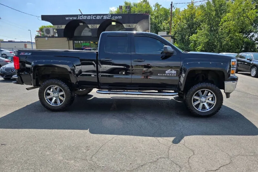 2014 Chevrolet Silverado 1500 LT photo 1
