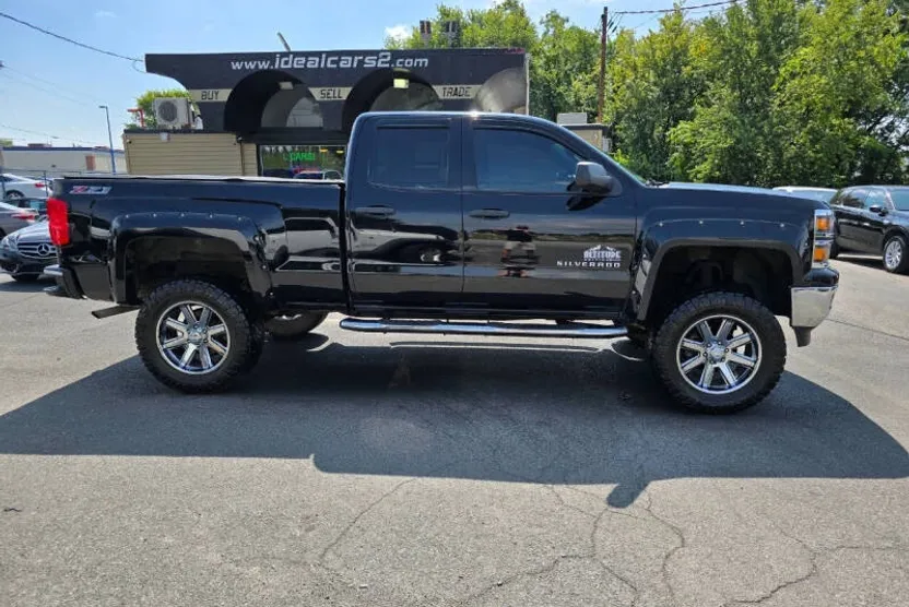 2014 Chevrolet Silverado 1500 LT photo 1