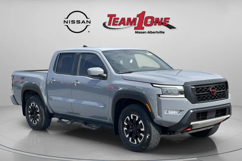 2022 Nissan Frontier PRO-4X photo 1