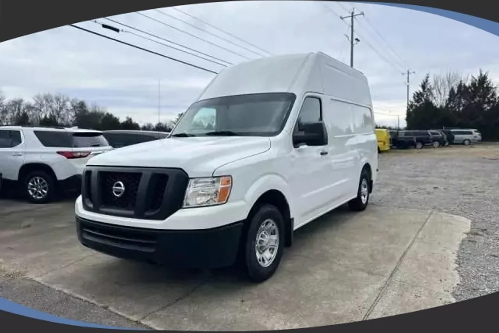 2018 Nissan NV2500 HD Cargo S photo 1