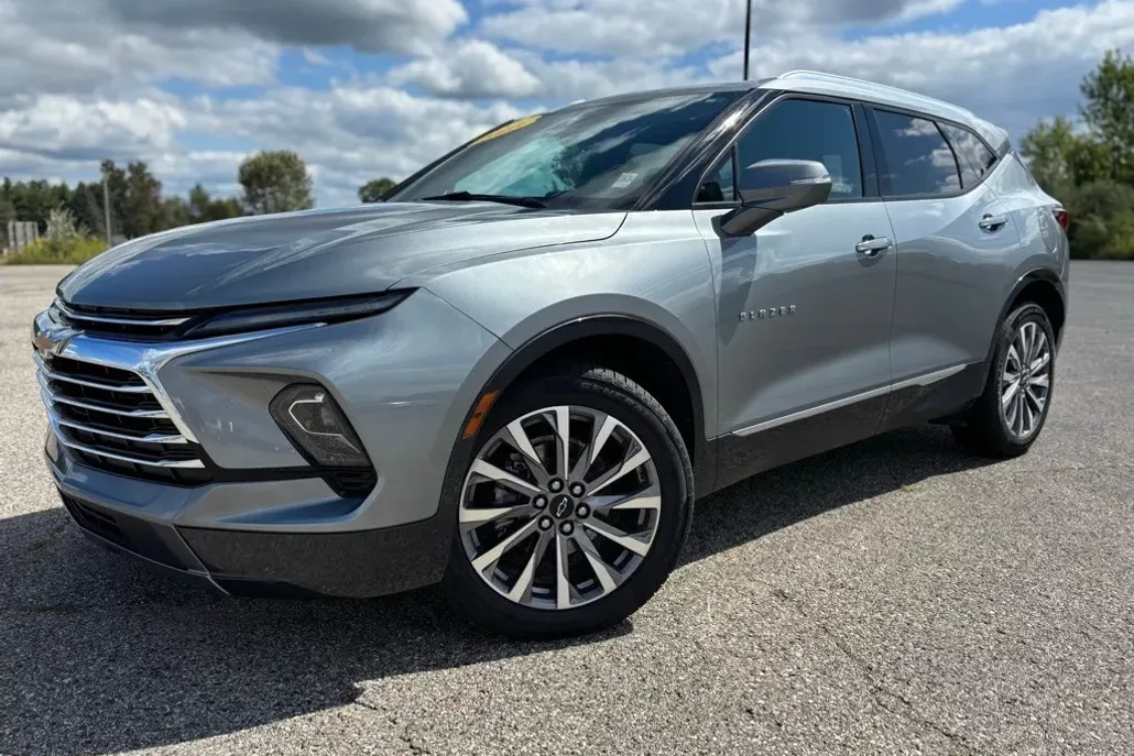 2023 Chevrolet Blazer Premier photo 1