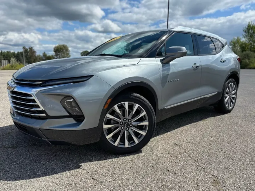 2023 Chevrolet Blazer Premier photo 1