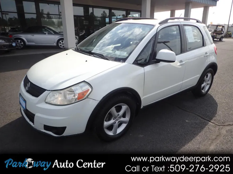 2008 Suzuki SX4 photo 1