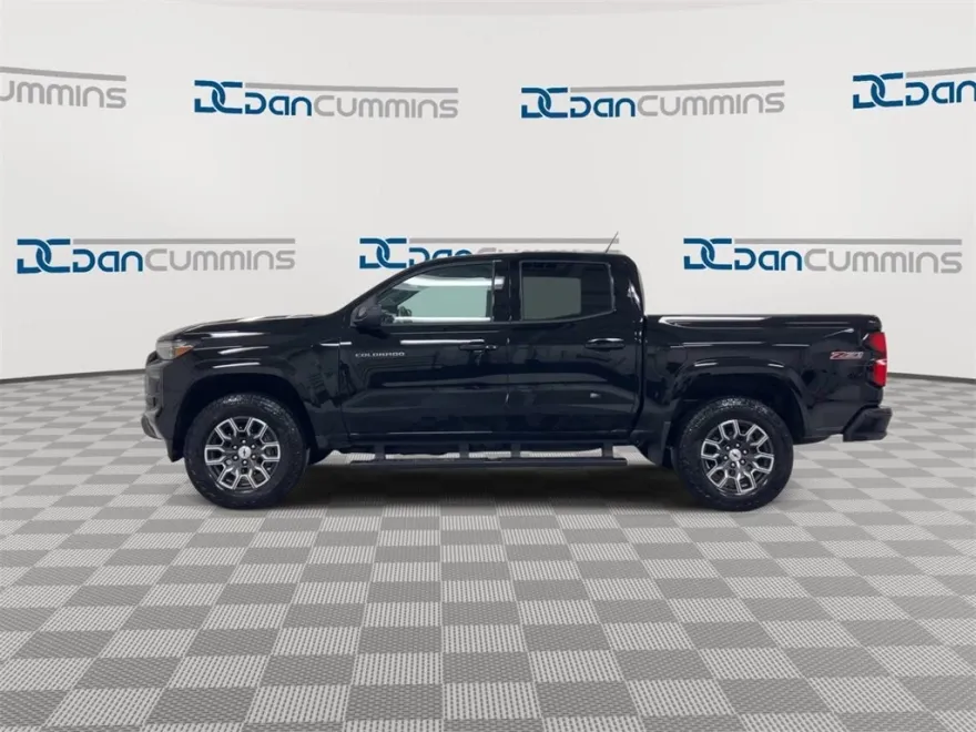 2025 Chevrolet Colorado Z71 photo 1
