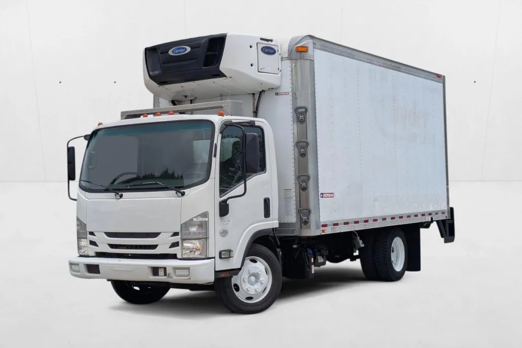 2018 Isuzu NPR-XD photo 1