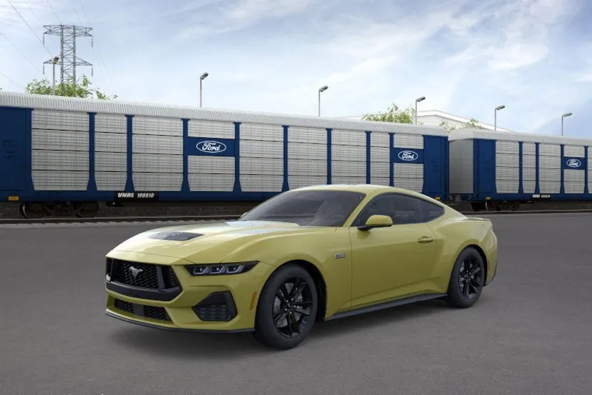 2025 Ford Mustang GT photo 1