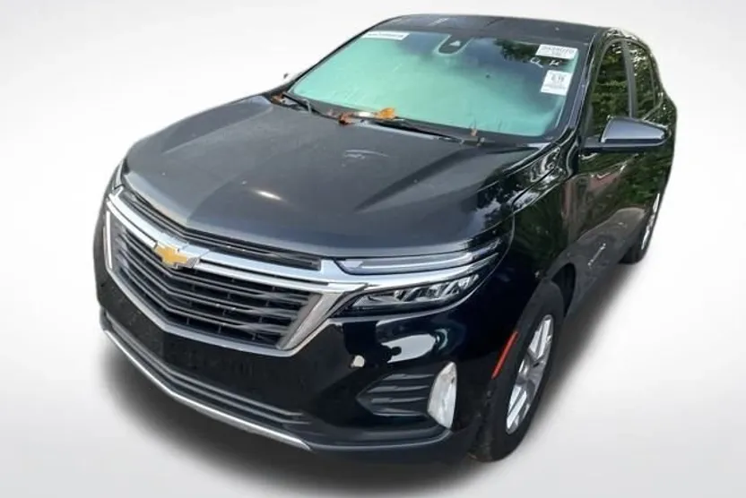 2023 Chevrolet Equinox LT photo 1