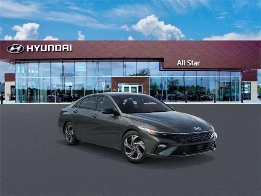 2025 Hyundai Elantra SEL Sport photo 1