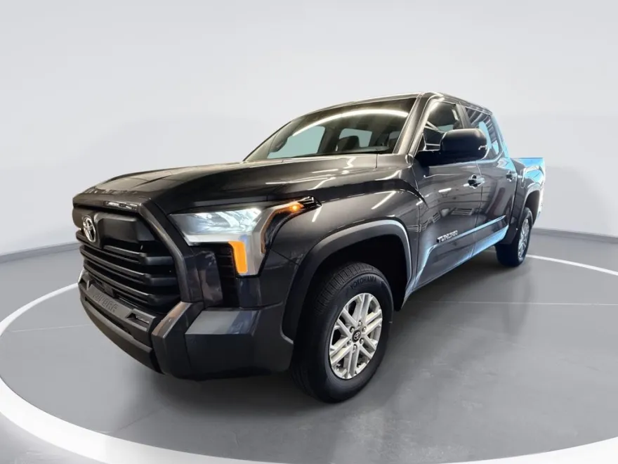 2026 Toyota Tundra SR5 photo 1