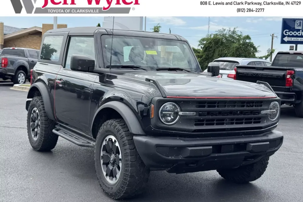 2023 Ford Bronco Outer Banks photo 1