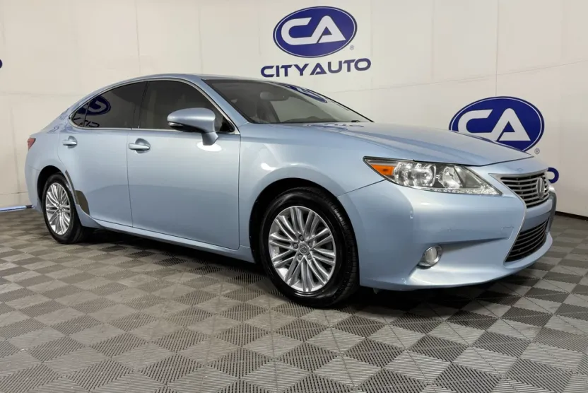 2013 Lexus ES 350 photo 1