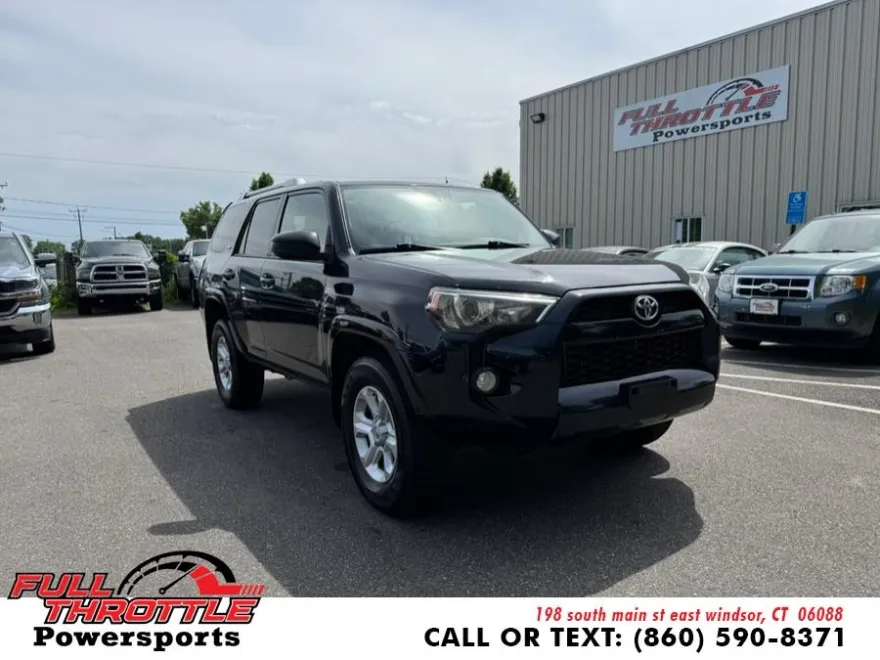2015 Toyota 4Runner SR5 photo 1