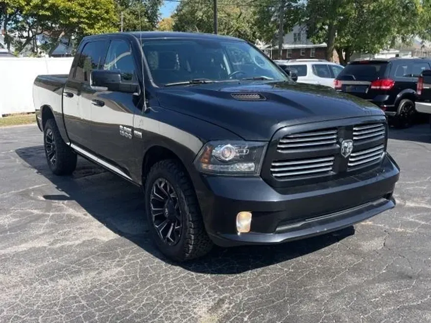 2016 Ram 1500 Sport photo 1