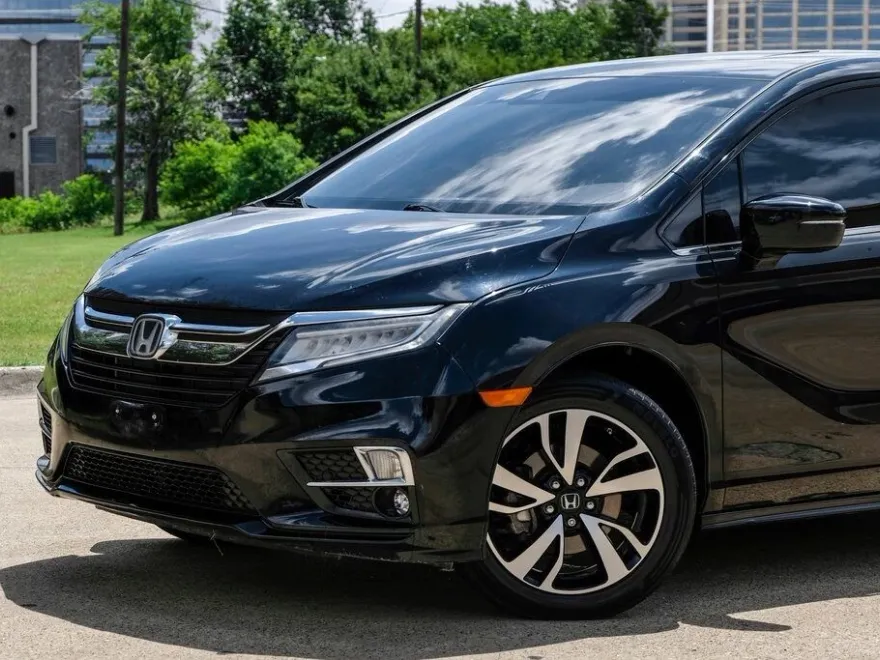 2019 Honda Odyssey Elite photo 1