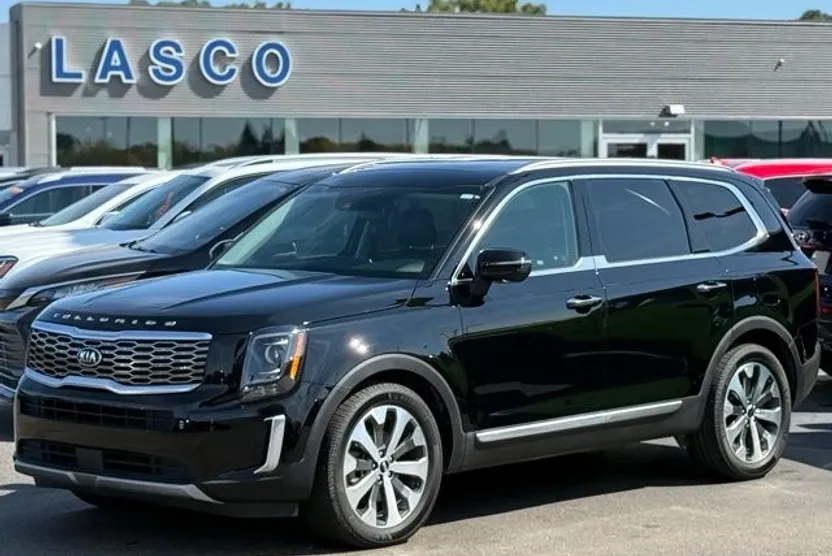 2020 Kia Telluride S photo 1