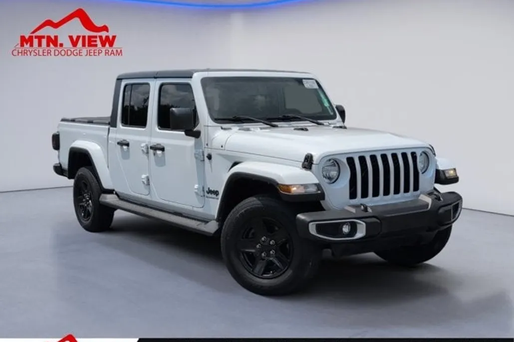 2021 Jeep Gladiator Sport photo 1