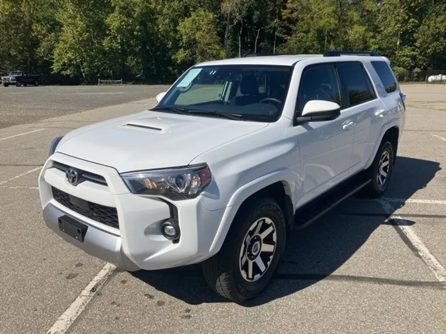 2024 Toyota 4Runner TRD Off-Road photo 1