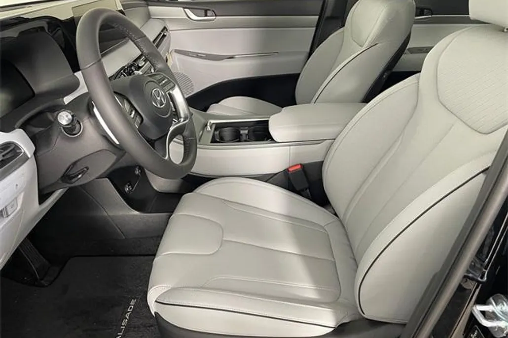 2025 Hyundai Palisade SEL photo 1