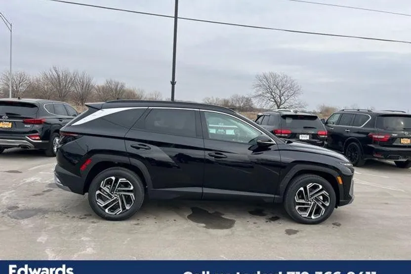 2025 Hyundai Tucson Limited photo 1