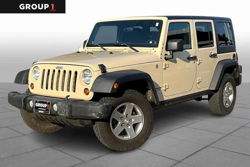 2011 Jeep Wrangler Unlimited Rubicon photo 1