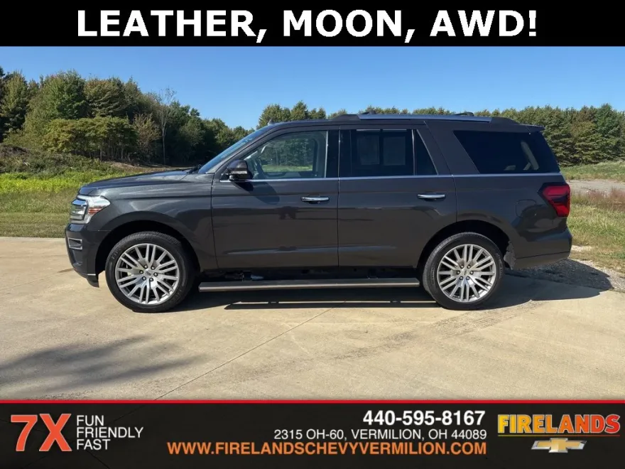 2022 Ford Expedition Limited photo 1
