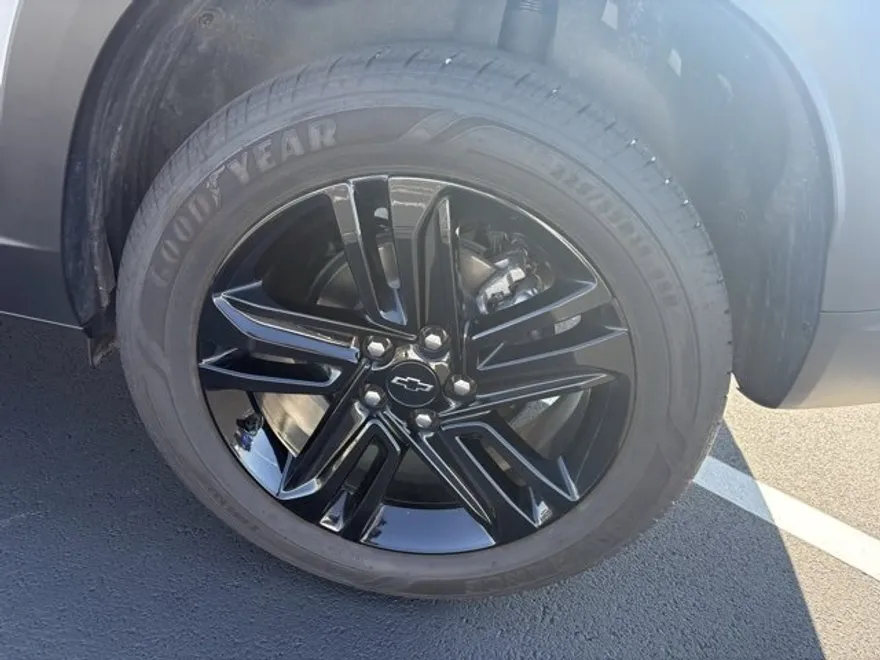 2025 Chevrolet Trax ACTIV photo 1