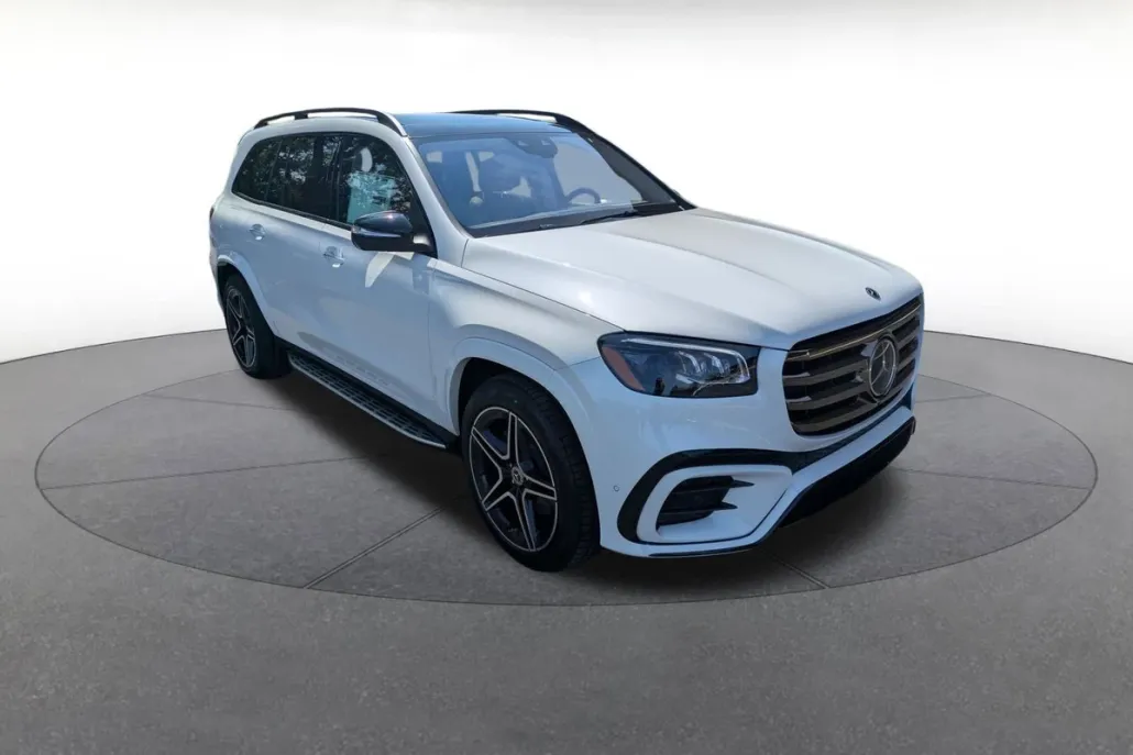 2026 Mercedes Benz GLS 450 4MATIC photo 1