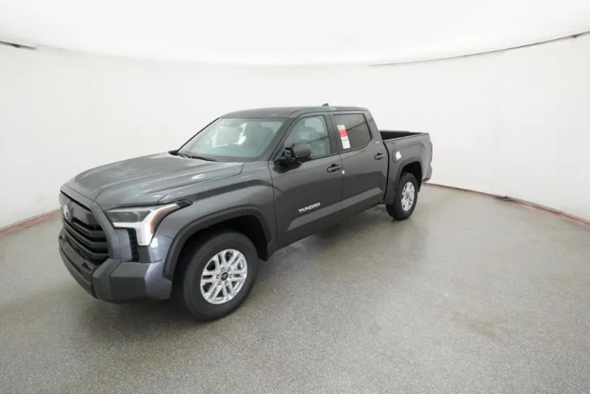 2026 Toyota Tundra SR5 CrewMax photo 1