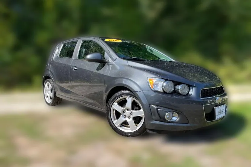2016 Chevrolet Sonic LTZ photo 1