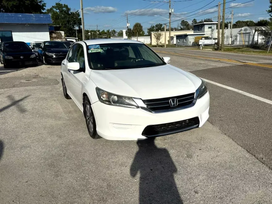 2014 Honda Accord LX photo 1