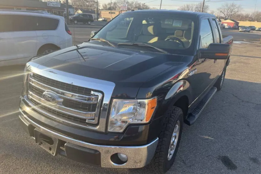 2014 Ford F-150 STX photo 1