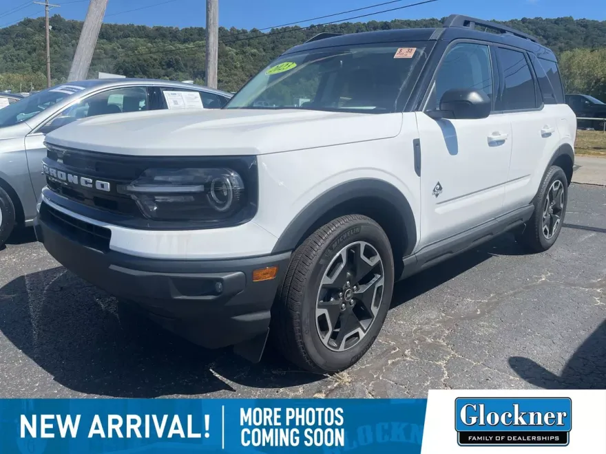 2023 Ford Bronco Sport Outer Banks photo 1