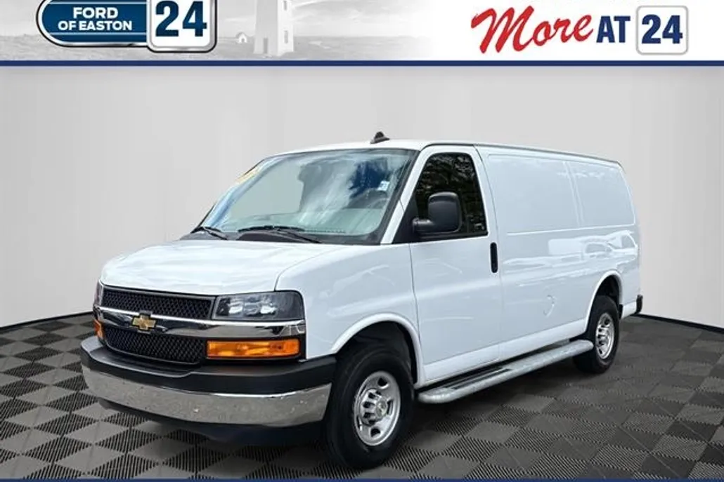 2023 Chevrolet Express 2500 Work Cargo Van photo 1