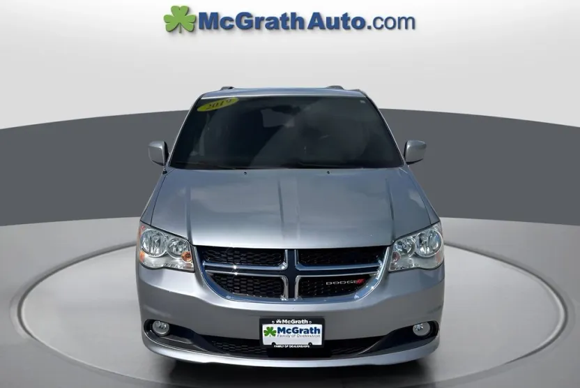 2019 Dodge Grand Caravan SXT photo 1