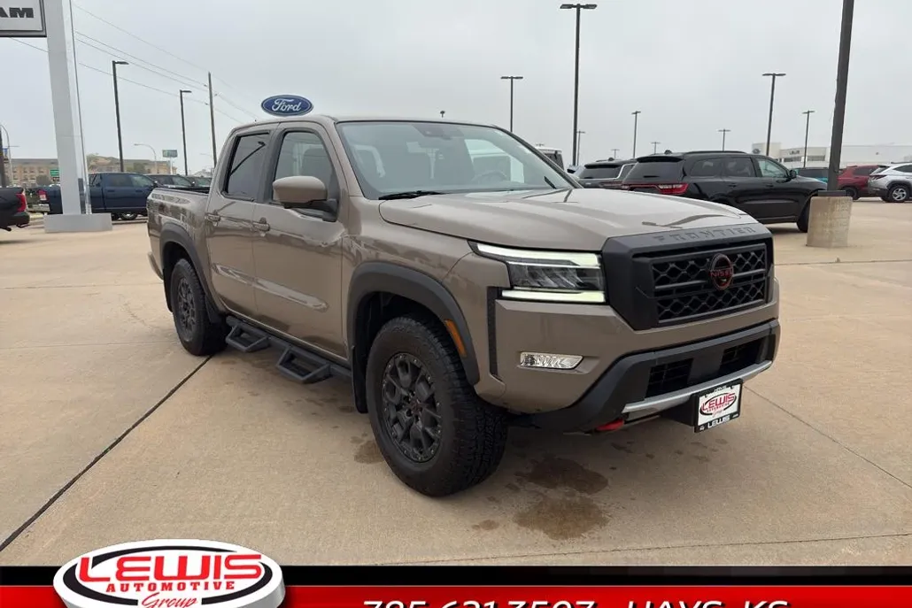 2024 Nissan Frontier PRO-4X photo 1