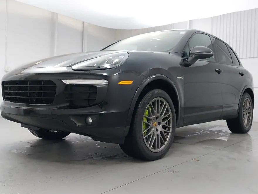 2018 Porsche Cayenne E-Hybrid S photo 1