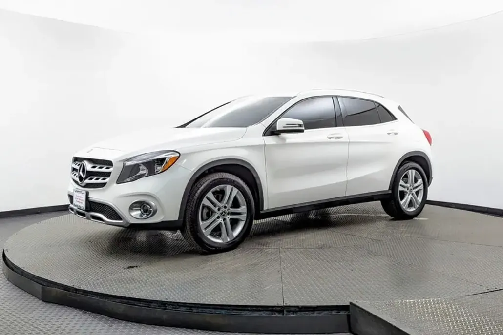 2018 Mercedes Benz GLA 250 photo 1